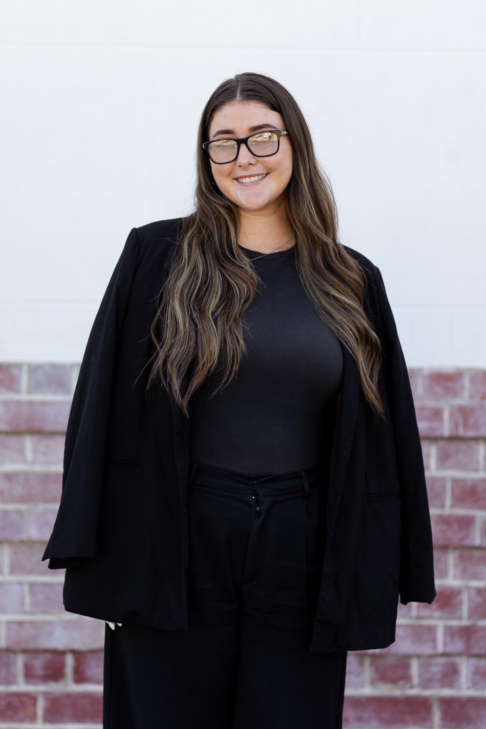 ULTIMO HEADSHOTS KAYLIE